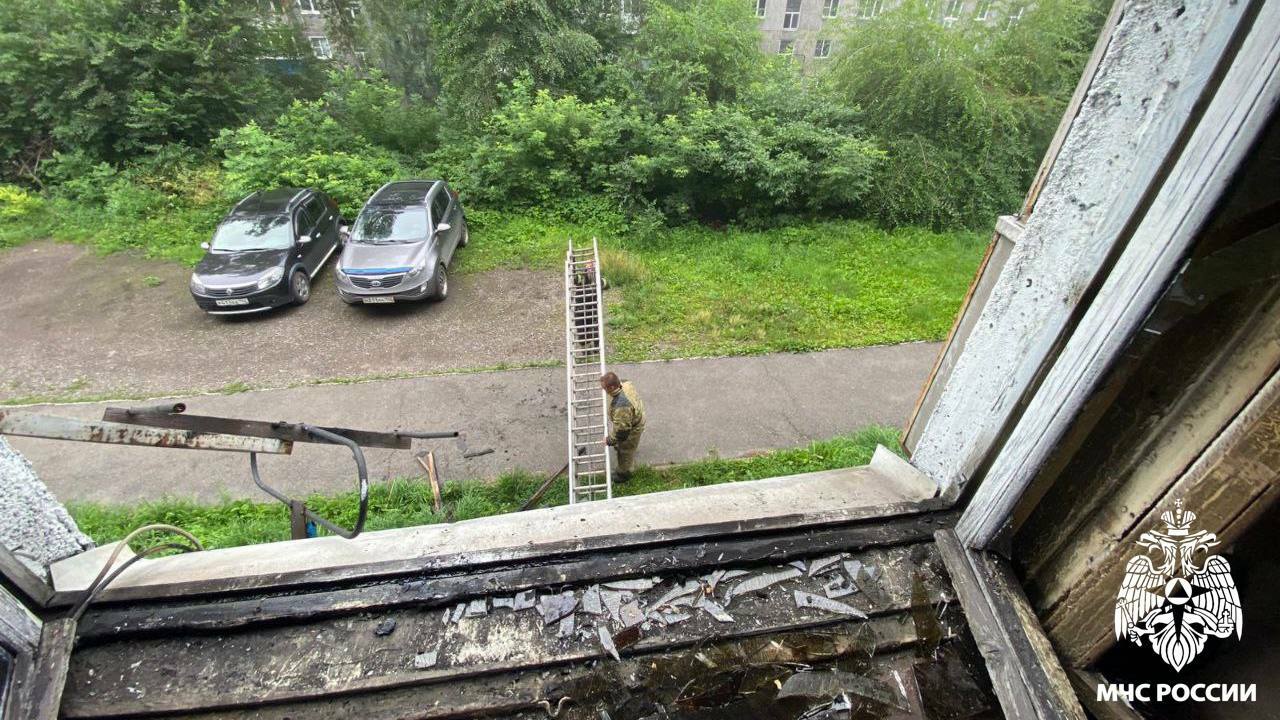 В Новокузнецке на улице Шункова произошло возго...