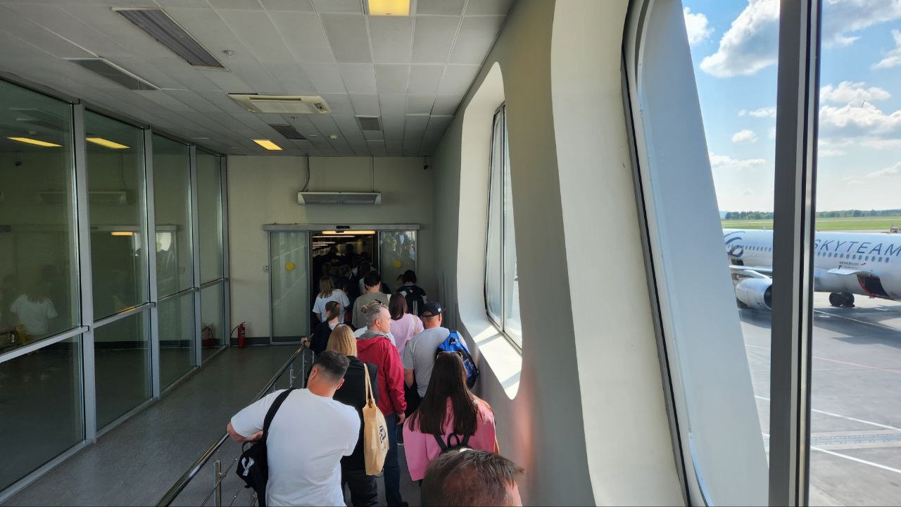 1 привычка поставит весь отпуск под угрозу: туристов просят не делать этого с чемоданами Российским туристам стоит пересмотреть свои при...