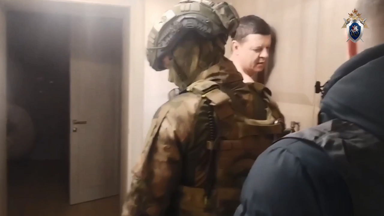 Следком Кузбасса задержал бизнесмена за передачу взятки экс-министру здравоохранения В Кемеровской области коммерсанта подозревают в...