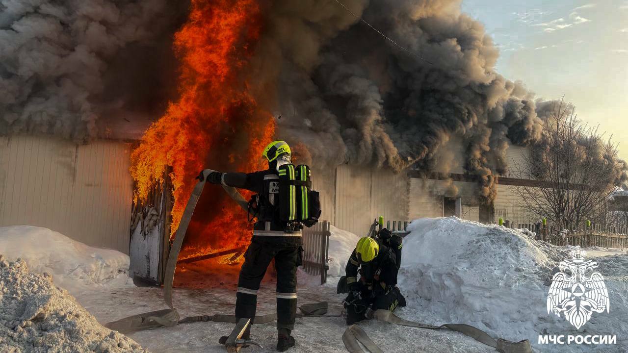 В Кемерове на улице Мозжухинской произошел круп...