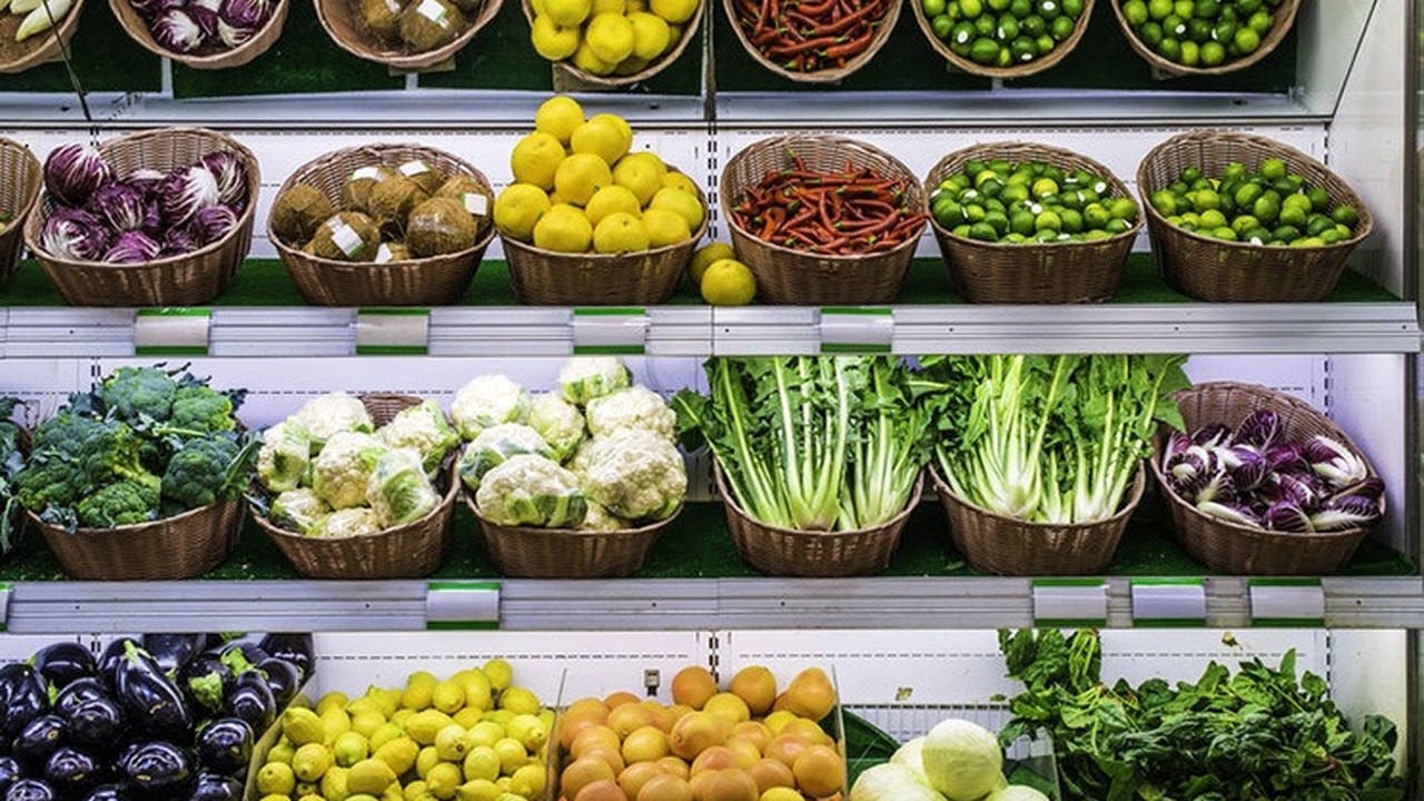 Глава Минсельхоза Кузбасса назвал причину высоких цен на продукты Глава Минсельхоза Кузбасса Андрей Ариткулов в х...