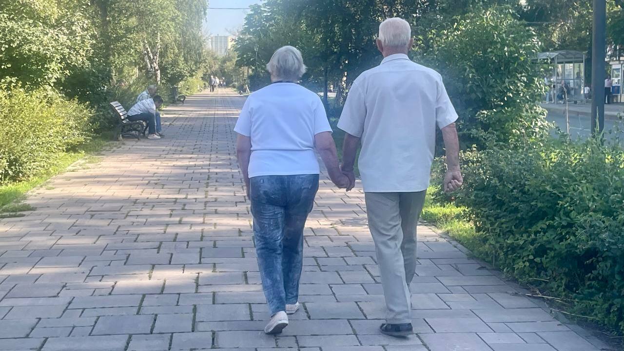 Срочно бегите в ПФР. Россиян, родившихся до 1970 года, обрадовали крупной выплатой Женщины, достигшие 55 лет, и мужчины в возрасте...