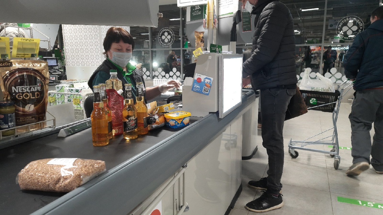 Россиянам лучше избегать касс самообслуживания: эксперт объяснил причину С точки зрения супермаркетов, кассы самообслужи...
