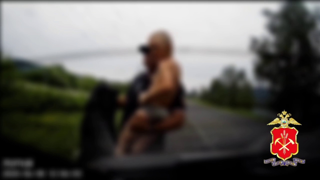 В Кузбассе нашли потерявшегося при подъеме в гору 6-летнего ребенка В полицию сегодня утром обратился 46-летний жит...