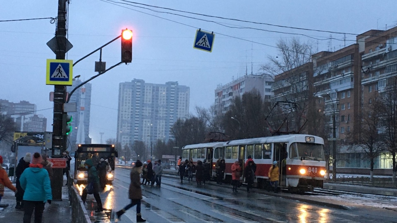 Проезд на красный свет светофора — одно из фунд...