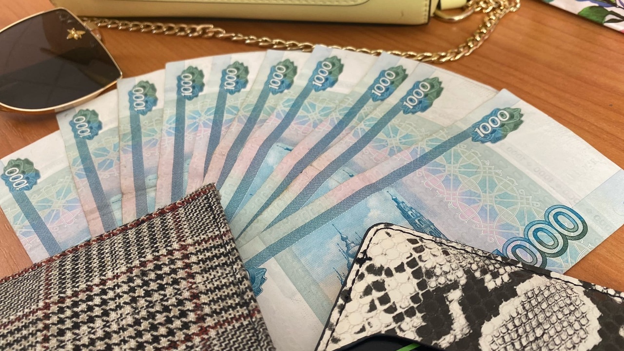 Пенсионеры в восторге: ряд россиян имеет право на две пенсии — проверьте себя в списках В России есть несколько категорий граждан, кото...