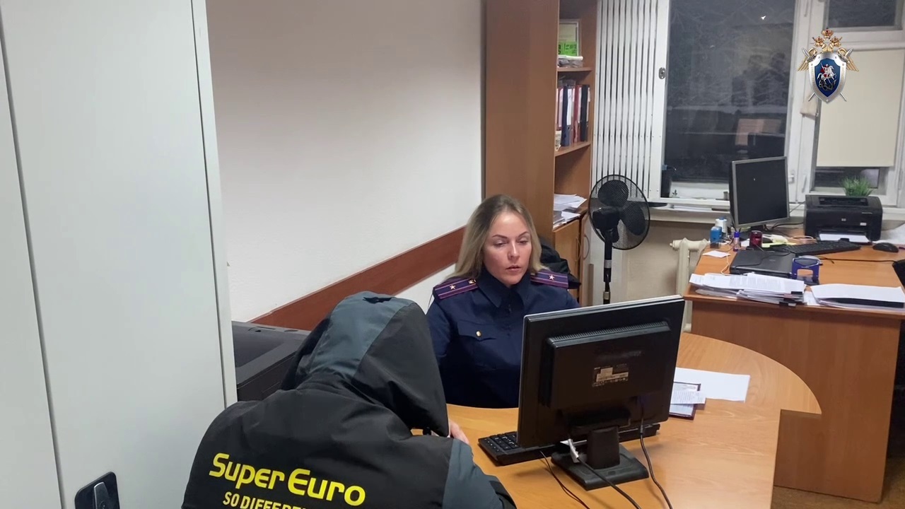 В Кузбассе задержали обвиняемого в убийстве у стриптиз-клуба В Кузбассе 31-летнему жителю Кемерова предъявил...