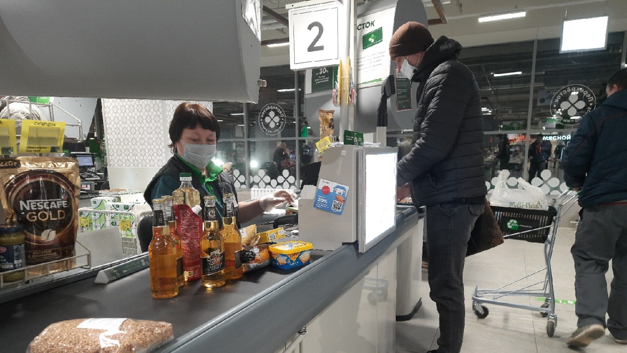 "Вам чек нужен?": покупателям наконец-то дали точный ответ, зачем нужно и как правильно сохранять чеки Кассовый чек представляет собой официальный док...