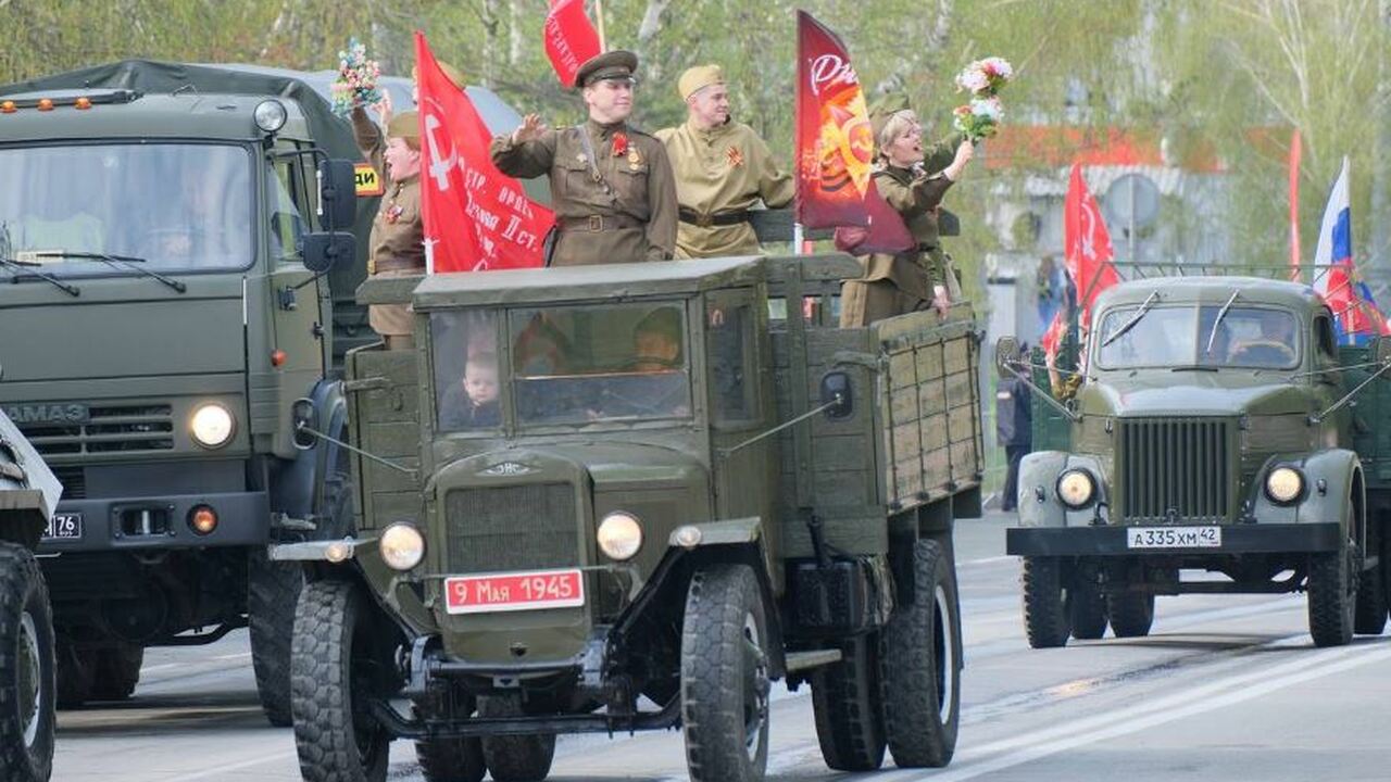 Кузбасс отмечает 80-летие Великой Победы В трех городах области прошли торжественные мар...