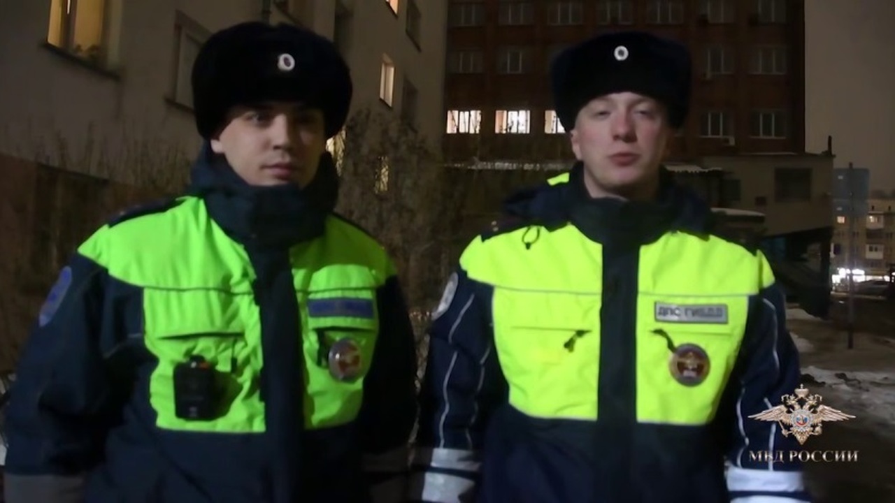 В Кемерове сотрудники ГАИ Юрий Царегородцев и М...