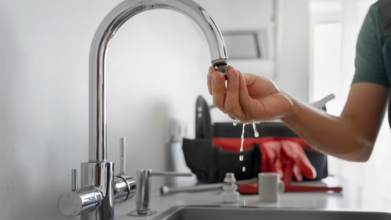В России опробуют новую систему взыскания долгов за свет, газ и воду С 1 июля 2025 года в России начнётся эксперимен...