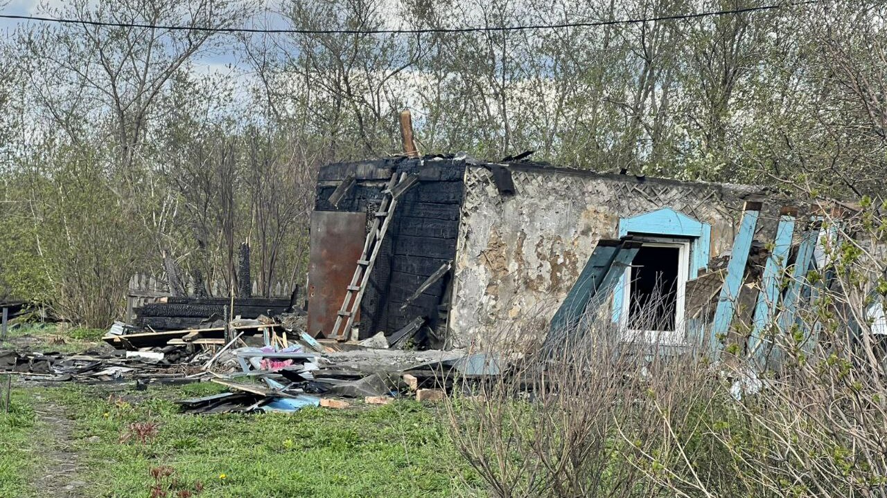 Жителя Кузбасса будут судить за поджог дома и угрозу убить дочь В Киселевске 65-летнего местного жителя будут с...