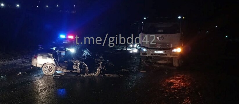 17-летний парень погиб в страшном ДТП с фурой в Кузбассе Сегодня ночью на 2-м километре дороги Шерегеш &...