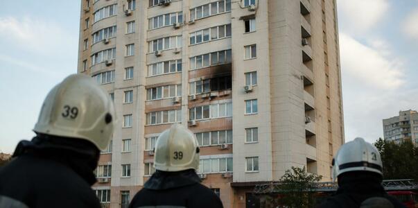 Пожар в Новокузнецке: сотрудники МЧС спасли 11 ...