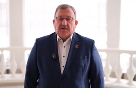 Игорь Голдинов покинул должность мэра Калтана